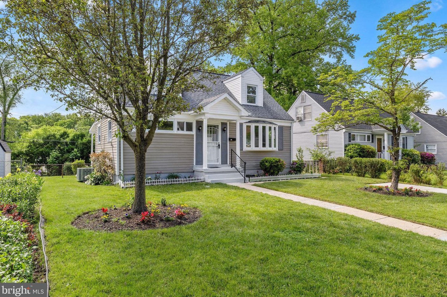 728 Silver Creek Rd, Baltimore, MD 21208-4621