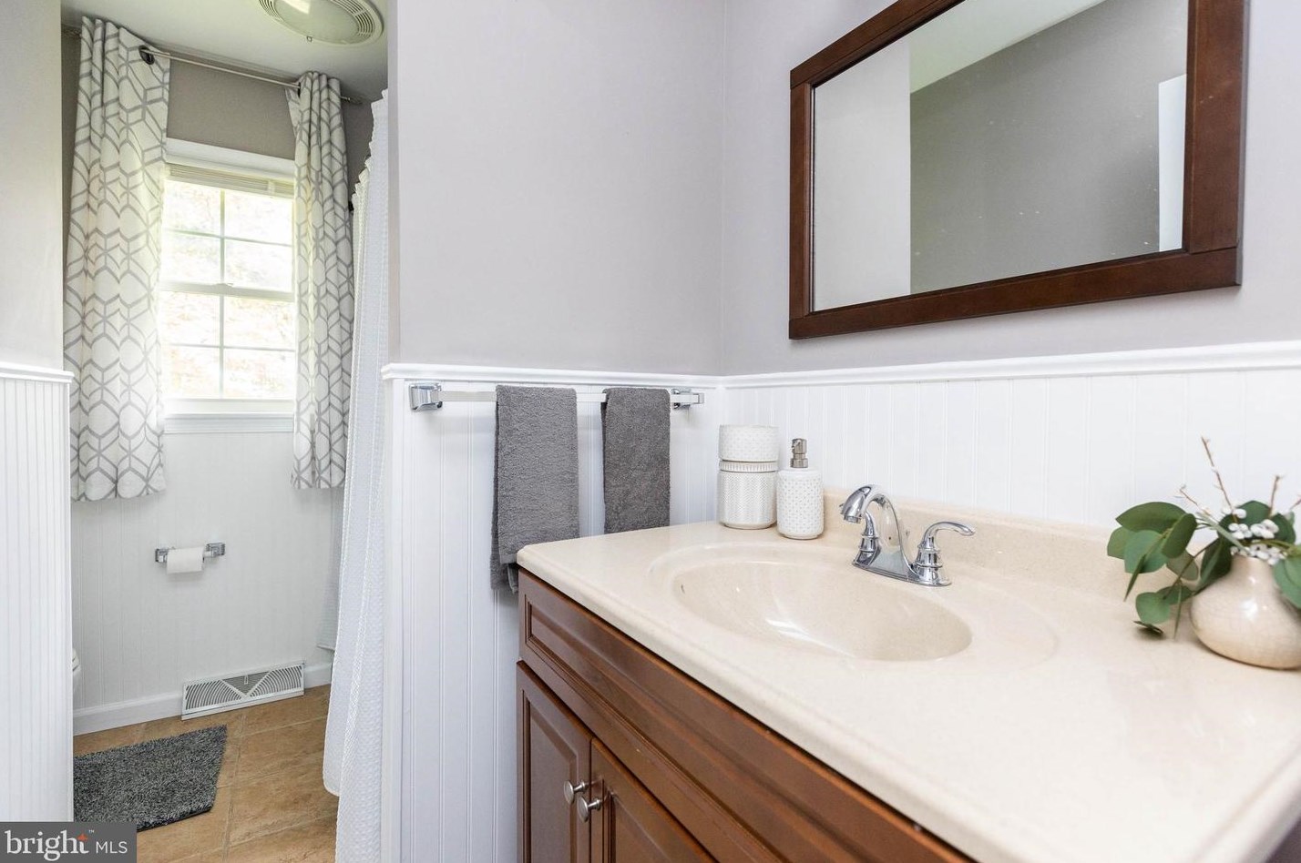 728 Bowleys Quarters Rd, Baltimore MD  21220-4001 exterior