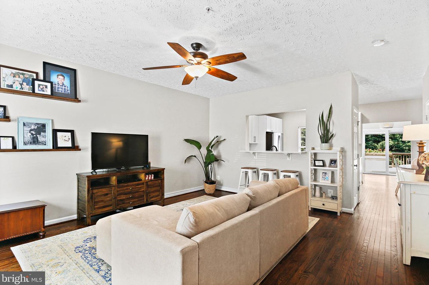 18 Oaksylvan Way, Baltimore, MD 21236-4852