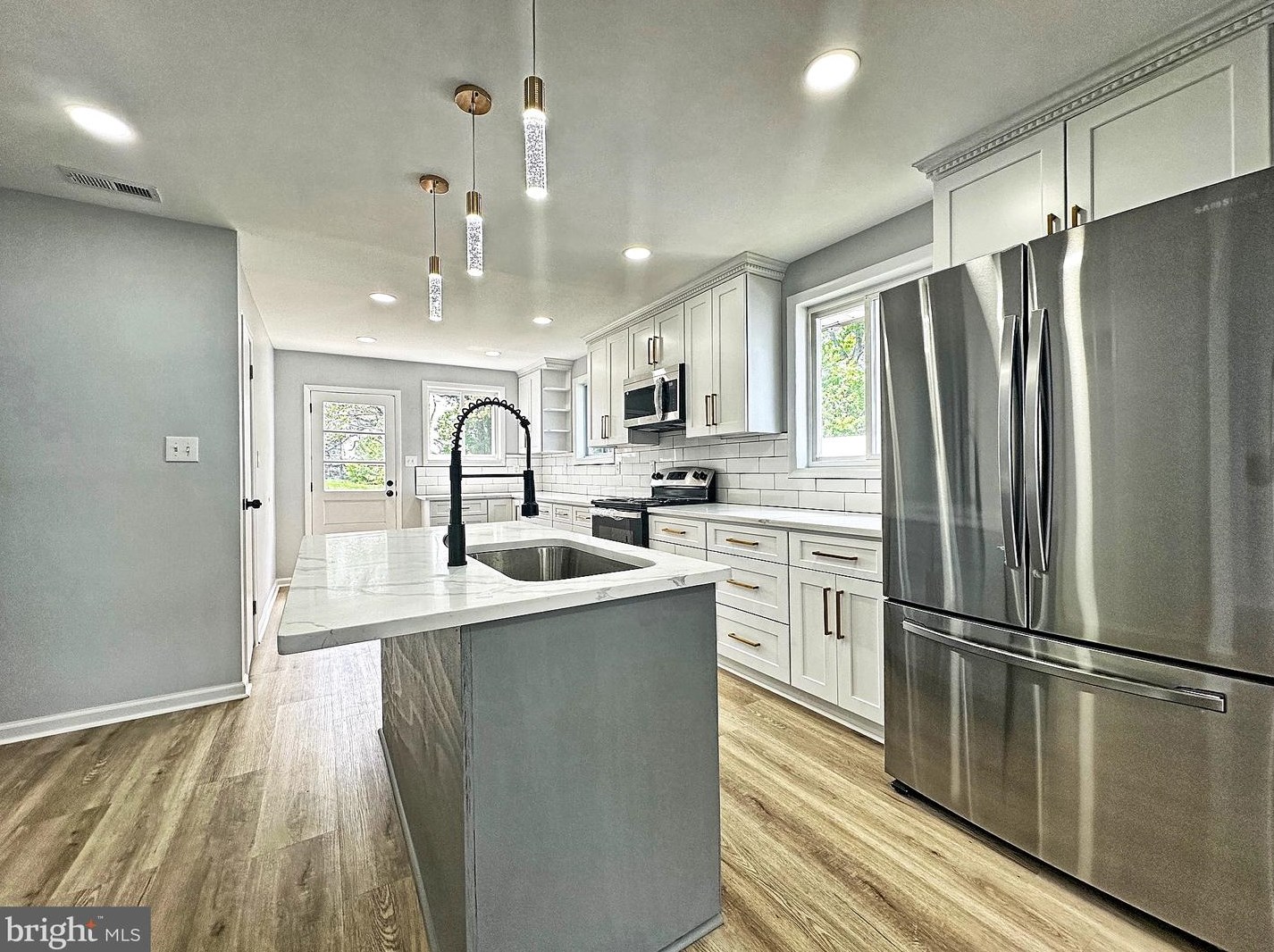 307 Oberle Ave, Baltimore MD 21221-4705 exterior