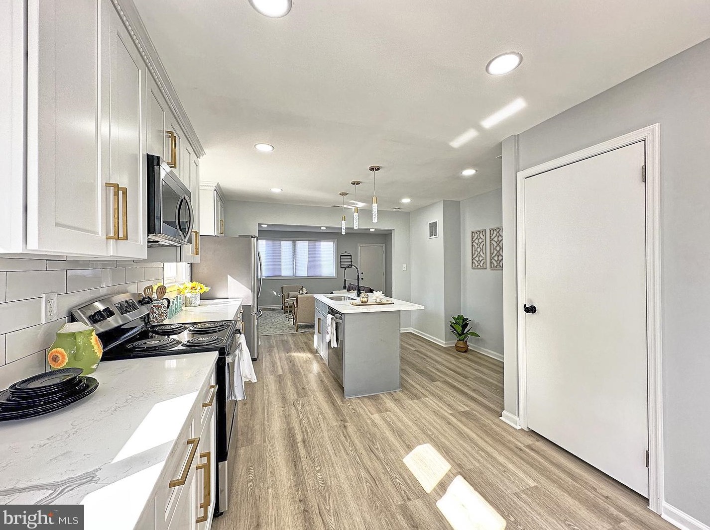 307 Oberle Ave, Baltimore MD 21221-4705 exterior