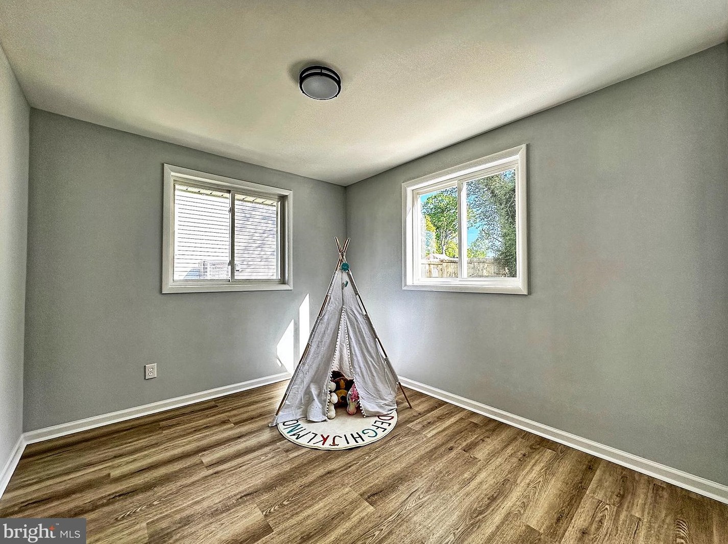 307 Oberle Ave, Baltimore MD 21221-4705 exterior