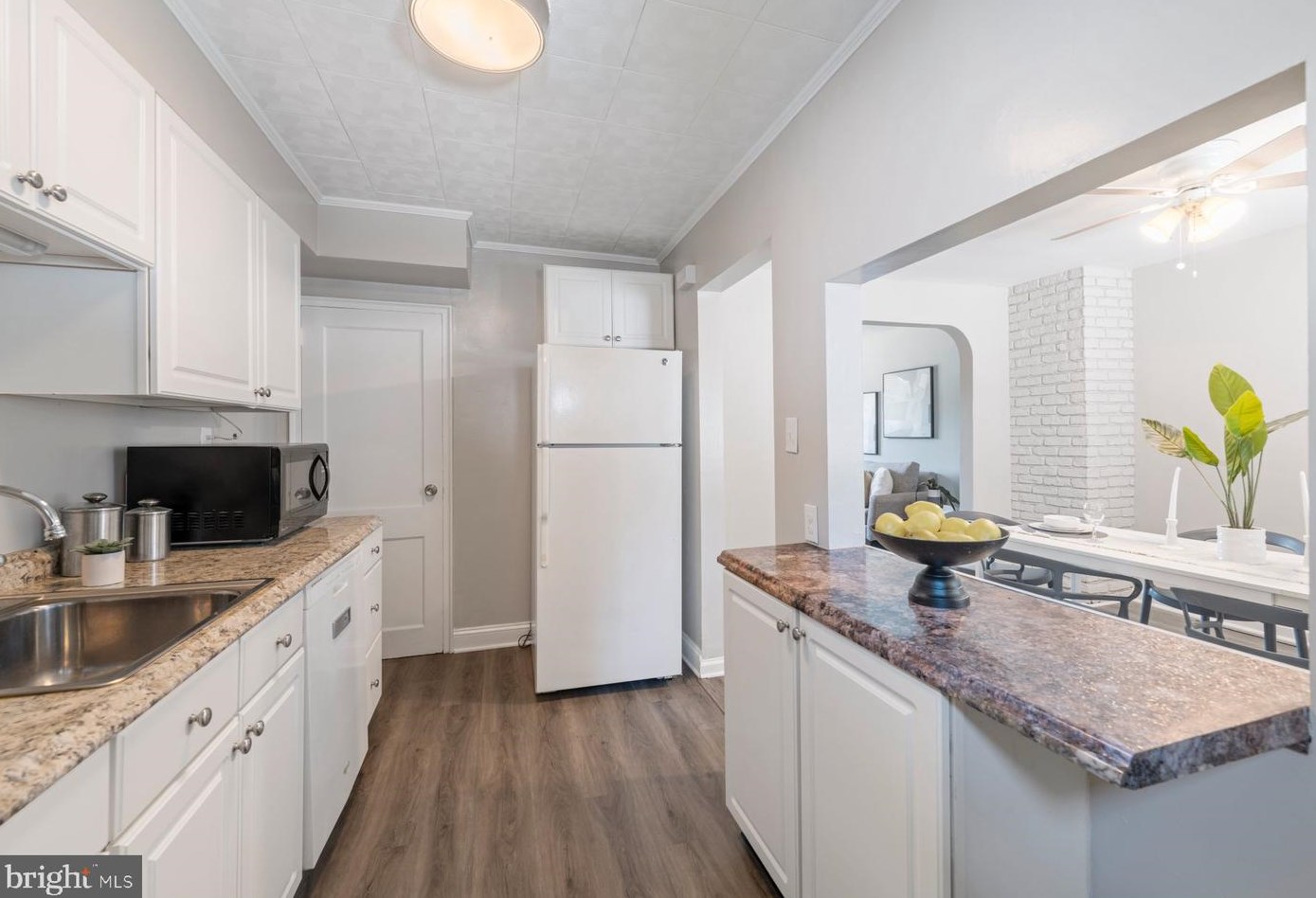 428 Westshire Dr, Baltimore MD exterior