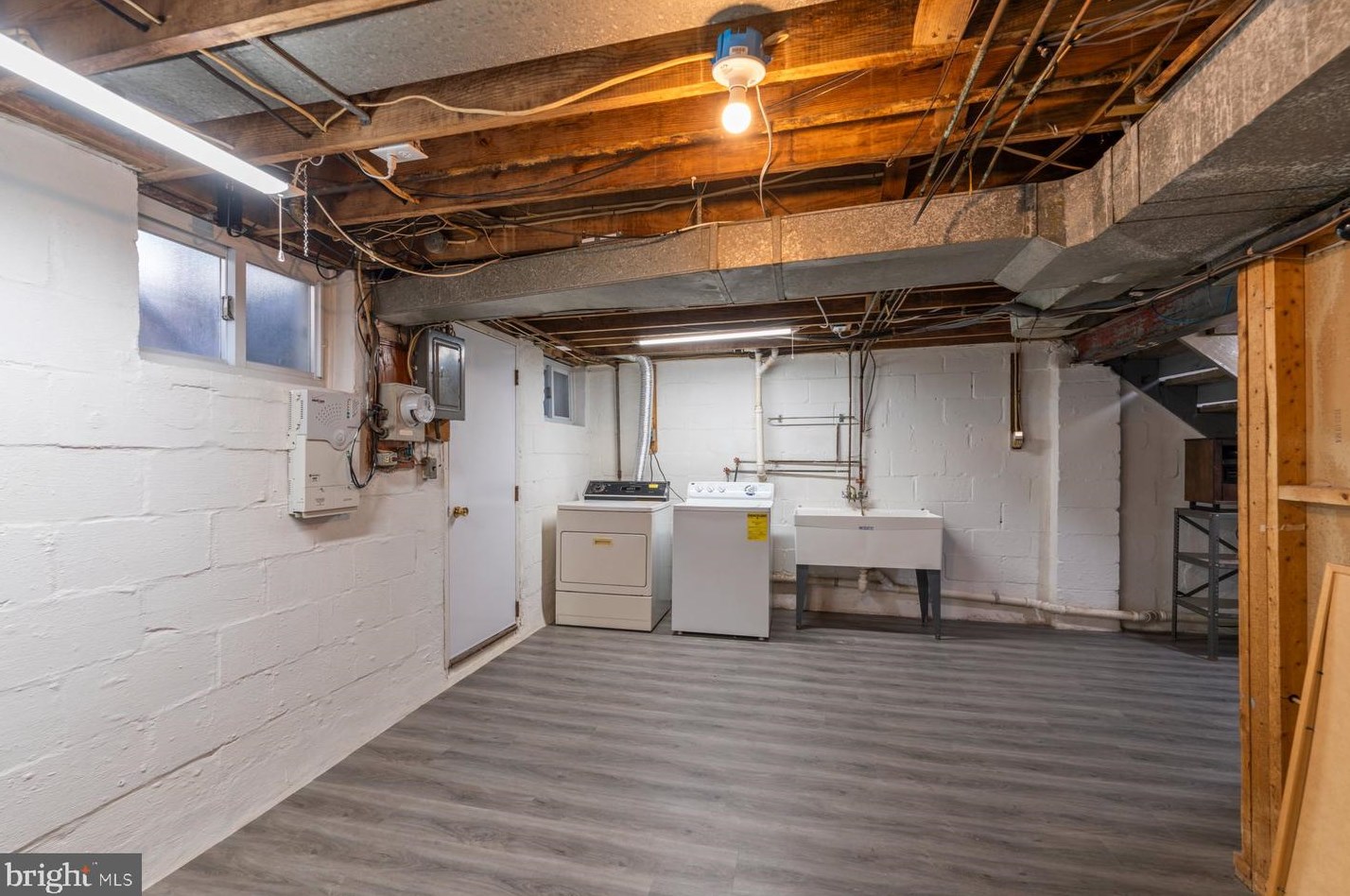 428 Westshire Dr, Baltimore MD exterior