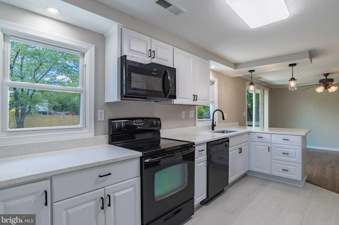 7499 Old Battle Grove Rd, Baltimore, MD 21222-3504
