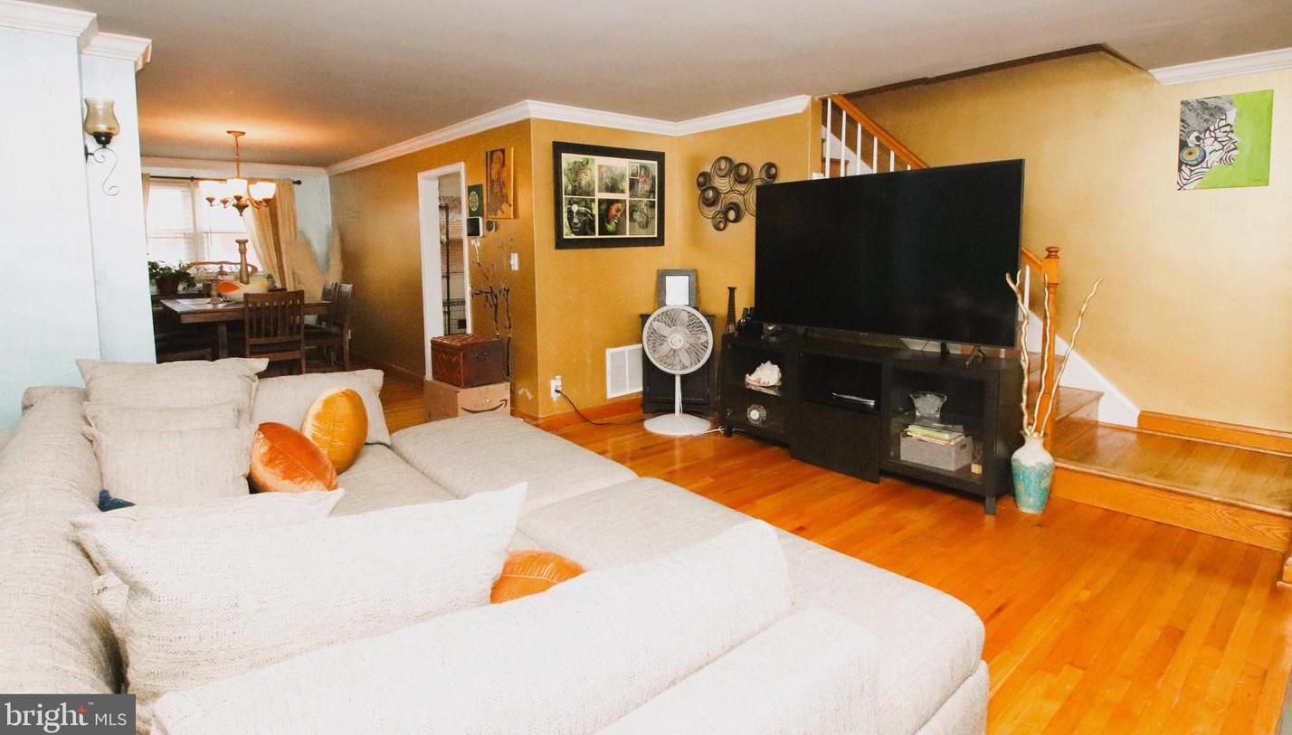 1535 Langford Rd, Baltimore MD  21207-4958 exterior