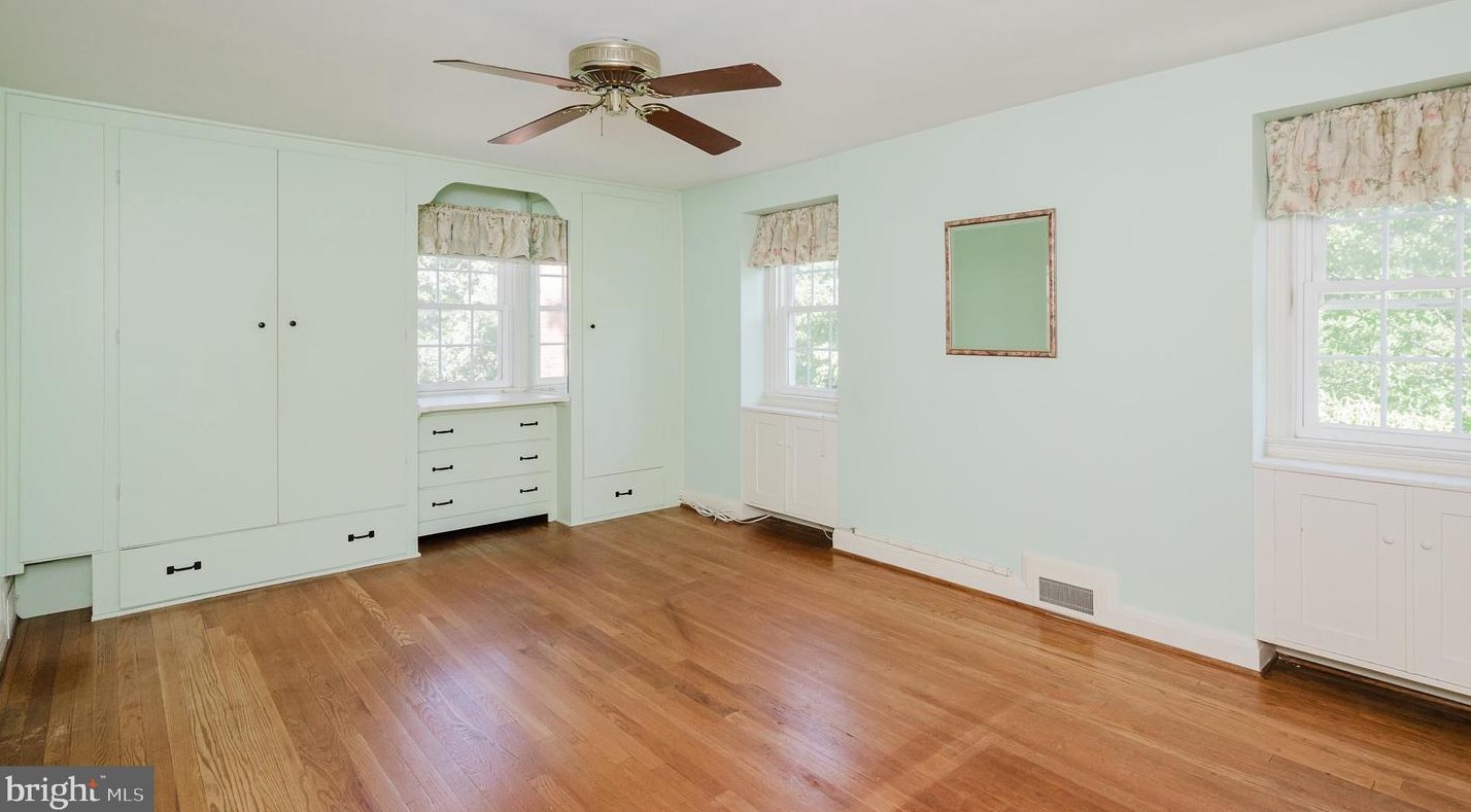 411 Alabama Rd, Baltimore MD 21204-4308 exterior