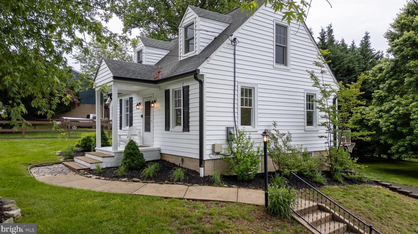 2535 Old Frederick Rd, Baltimore MD  21228-5422 exterior