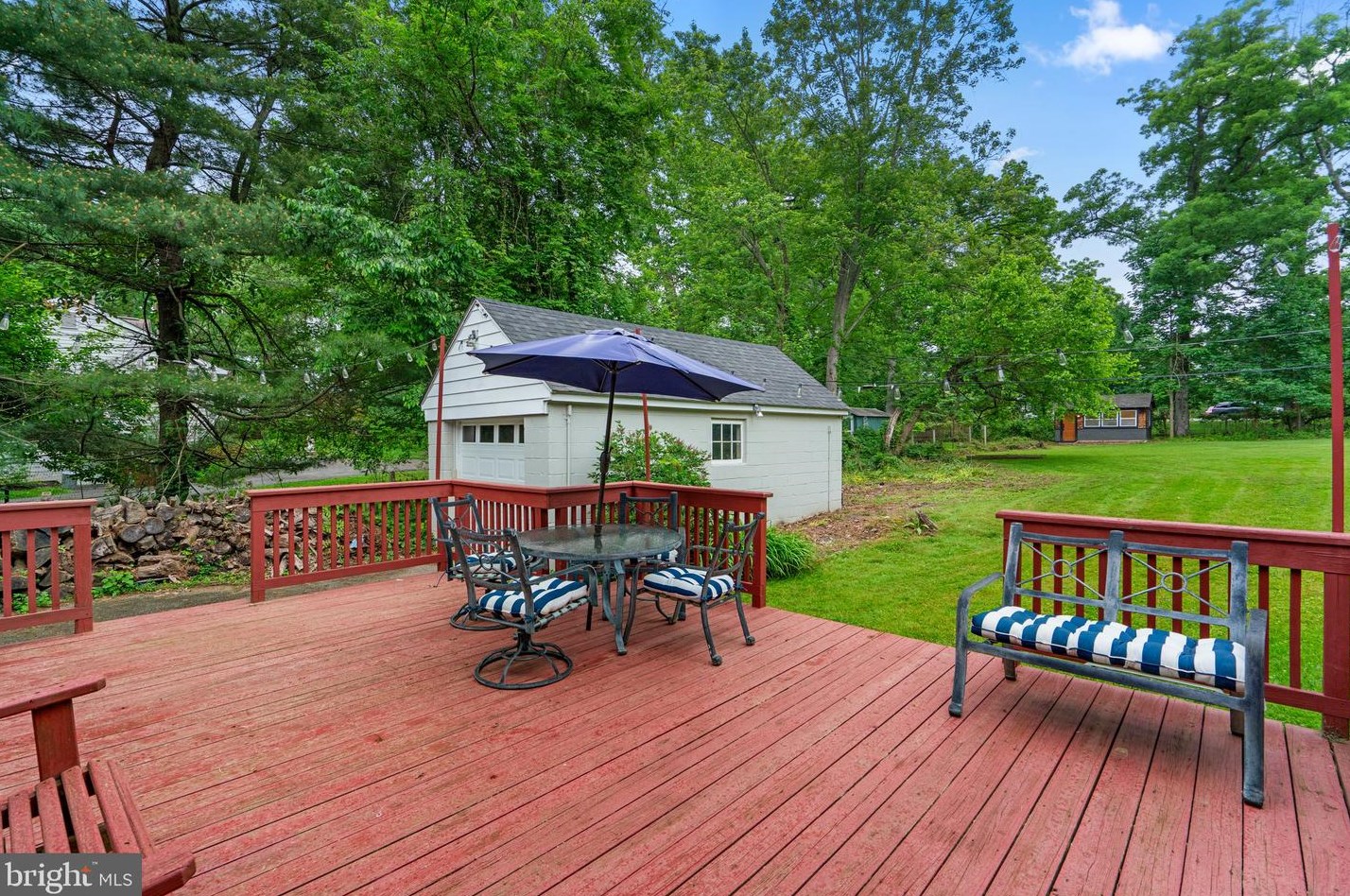 1602 Idlewilde Ave, Baltimore MD 21228-5605 exterior