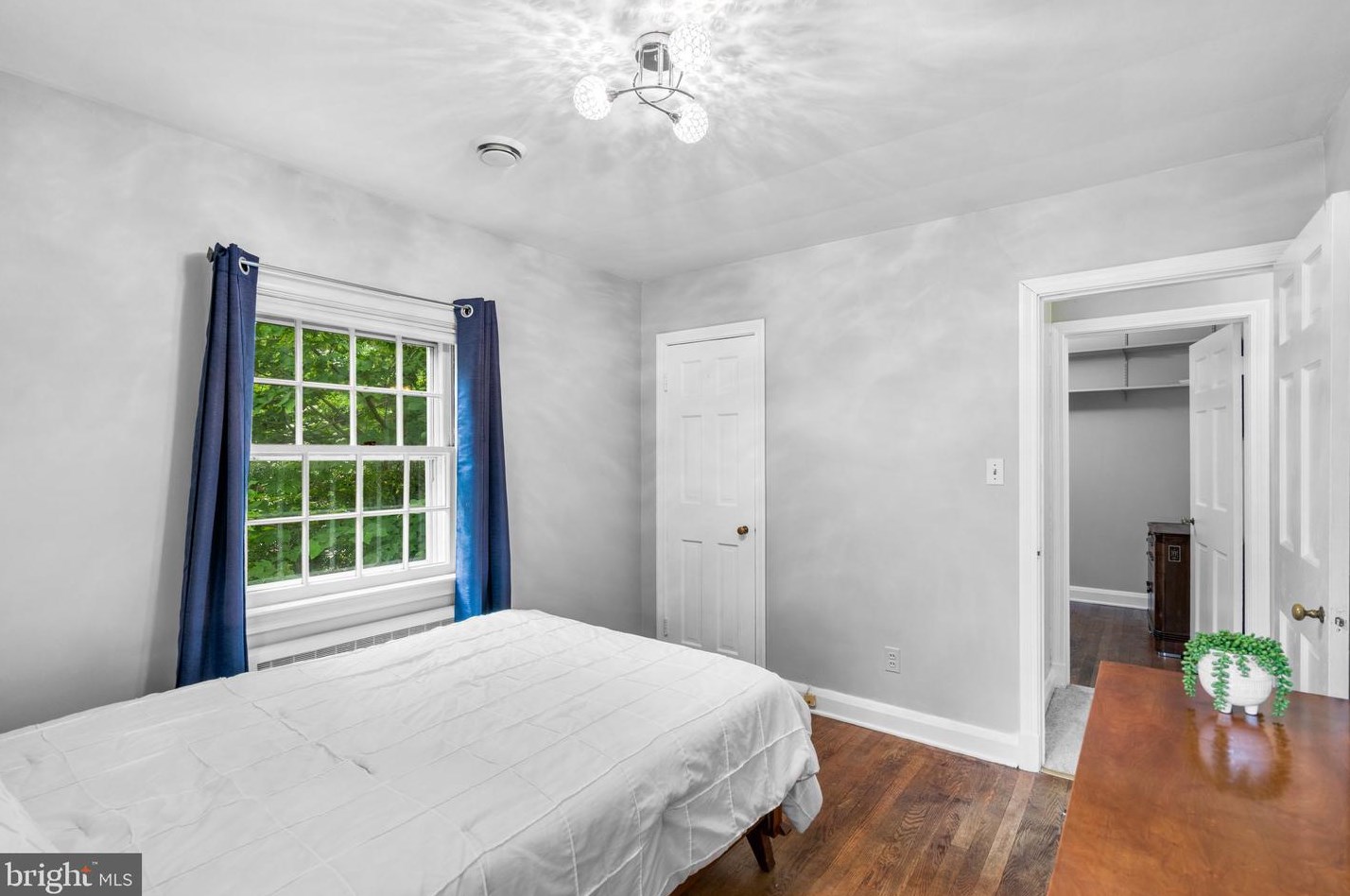 1602 Idlewilde Ave, Baltimore MD 21228-5605 exterior