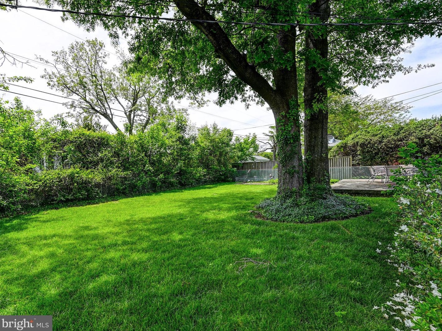 2417 Hunt Dr, Baltimore MD 21209-1547 exterior