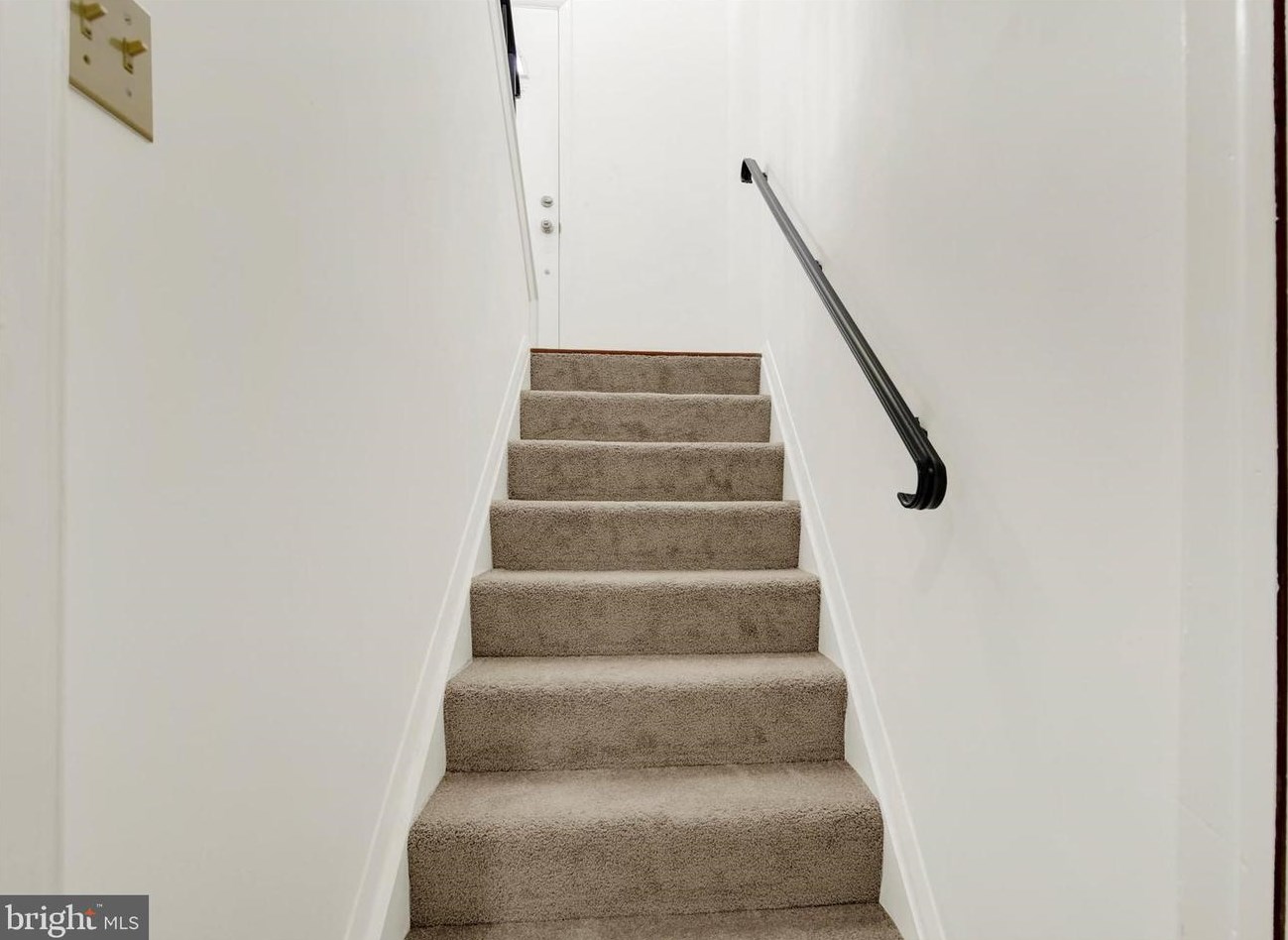 4044 Issacs Rd, Baltimore, MD 21220-2351