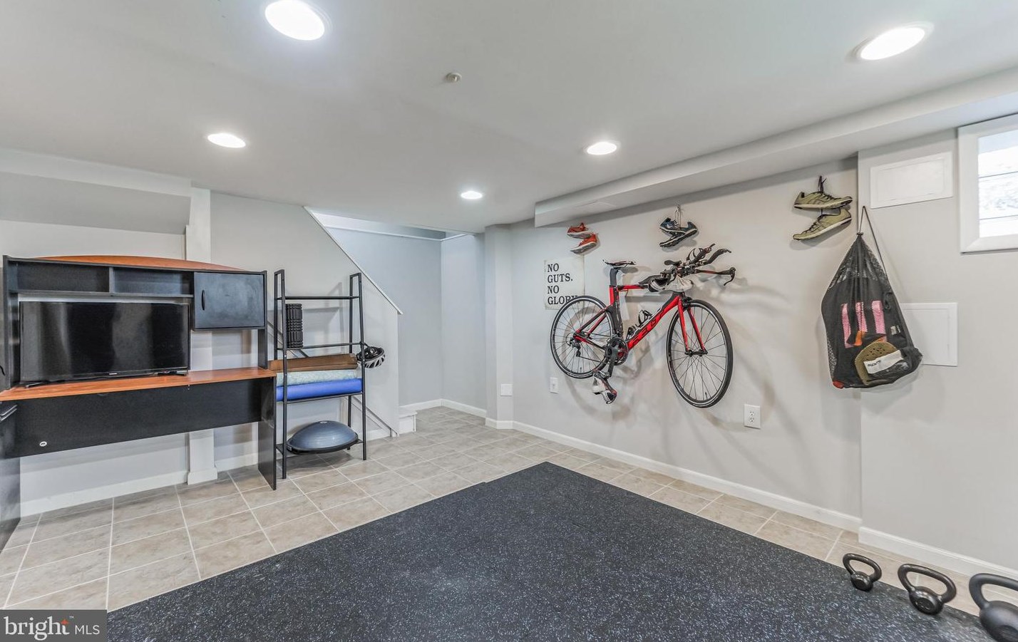 1251 Oakland Ter Rd, Baltimore MD  21227-2845 exterior