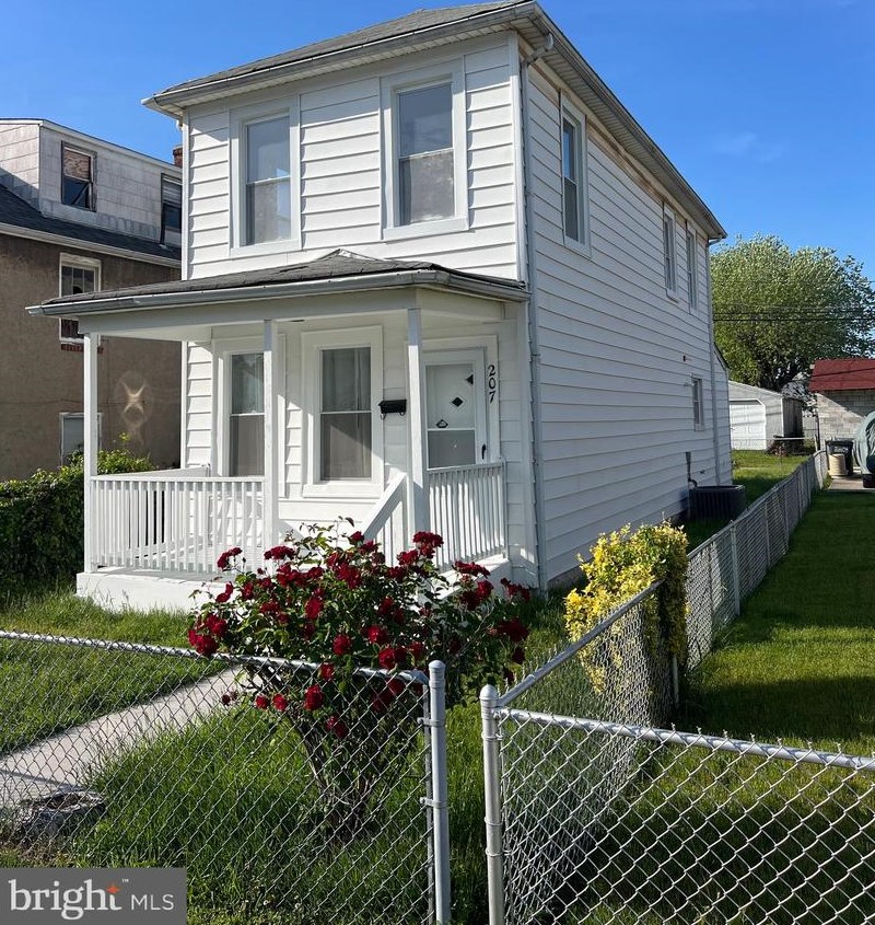 207 Center St, Baltimore, MD 21222