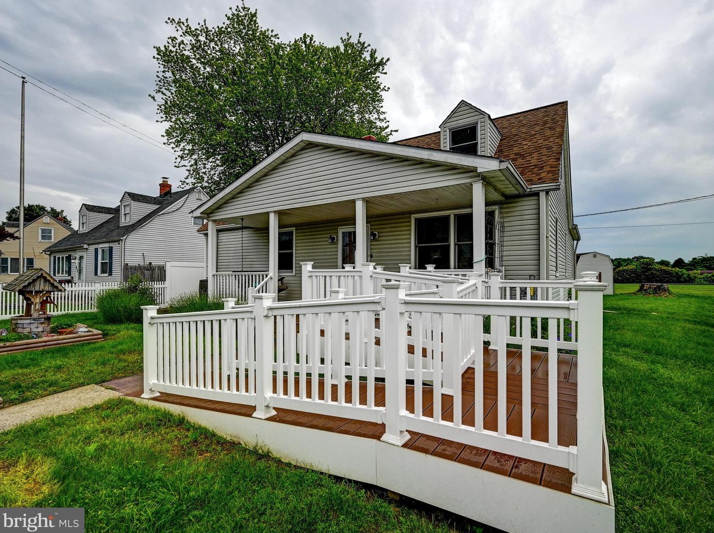8109 Murray Point Rd, Baltimore, MD 21222-6021