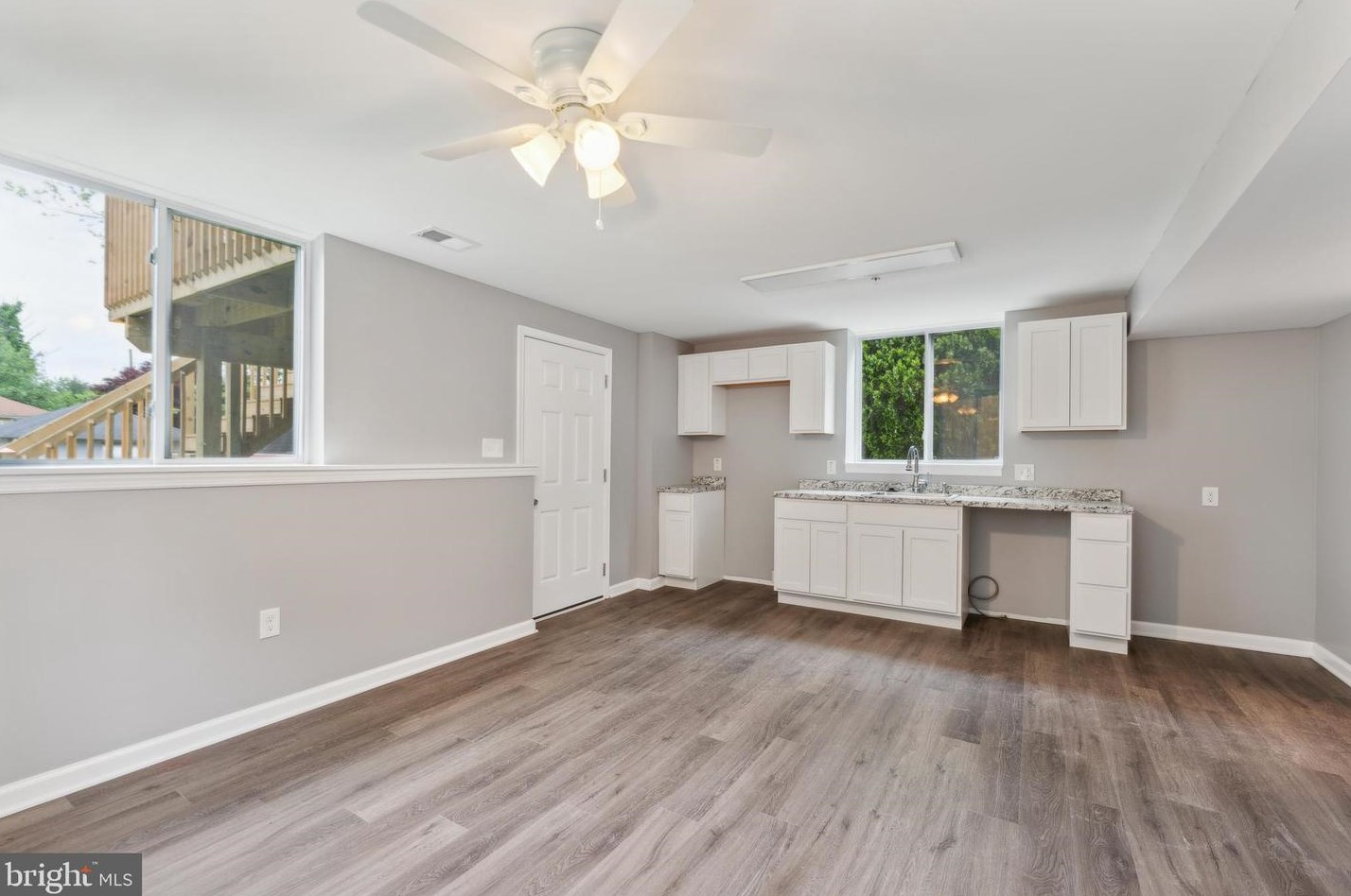 5902 Hilltop Ave, Baltimore MD  21221-3041 exterior