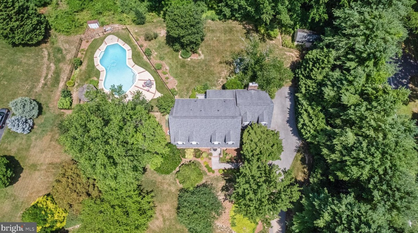 13701 Killarney Ct, Phoenix, MD 21131