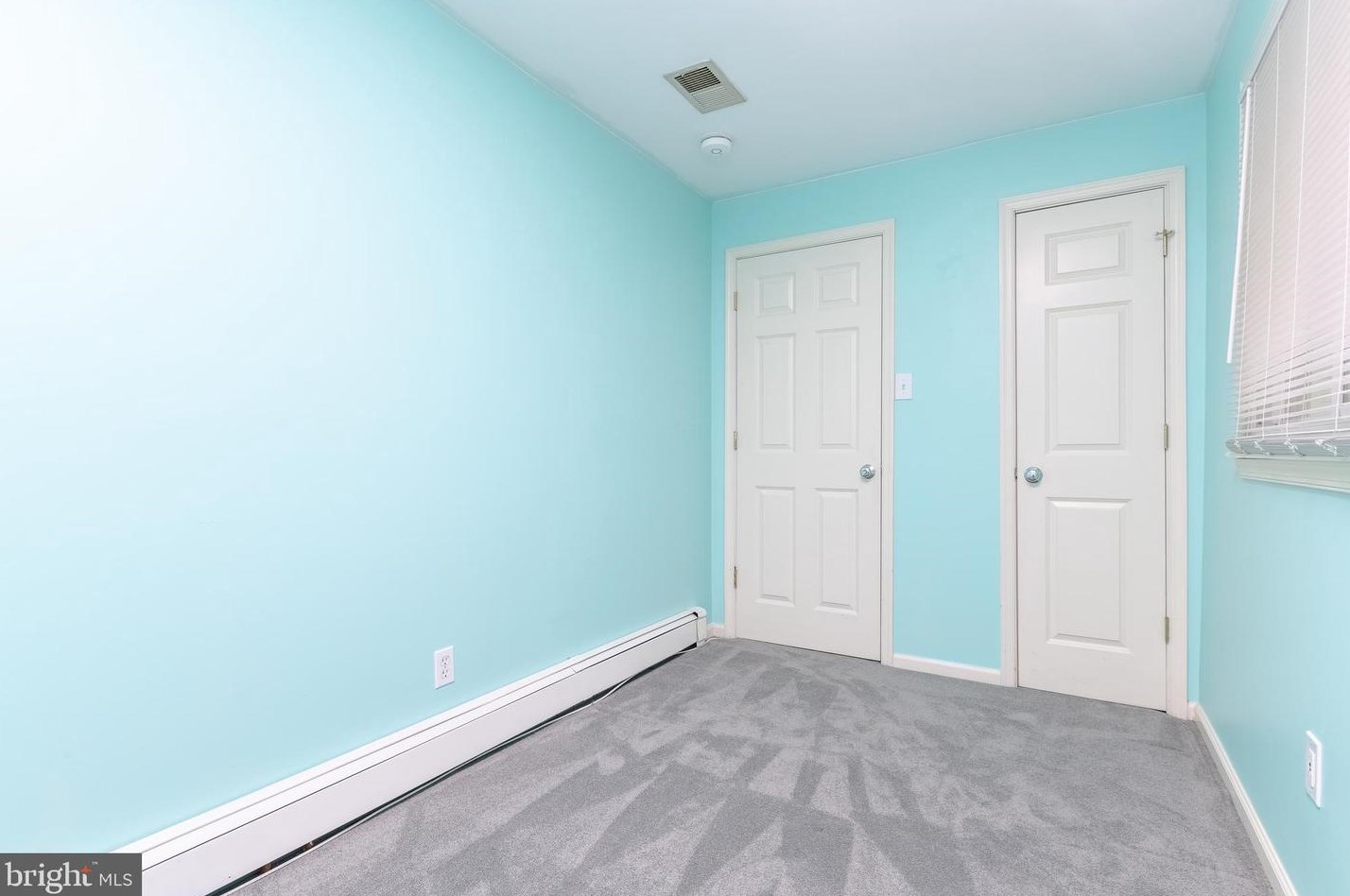 1304 Wilson Point Rd, Baltimore MD 21220-5514 exterior