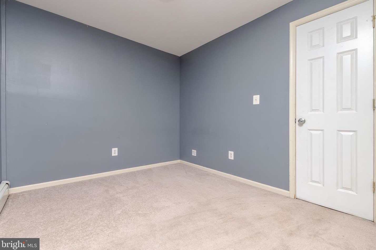 1304 Wilson Point Rd, Baltimore MD 21220-5514 exterior