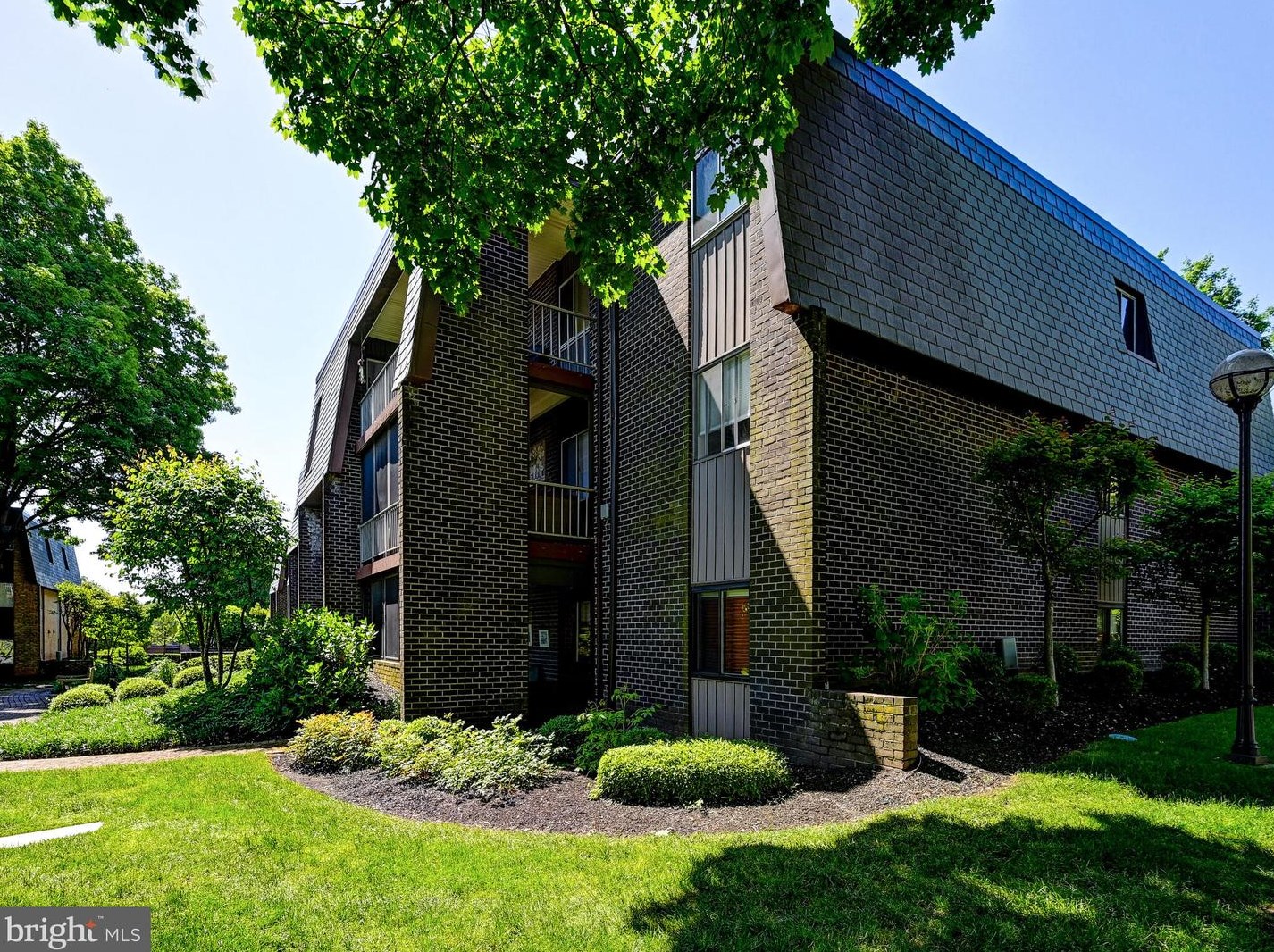 6 Stonehenge Cir, Baltimore MD 21208-3228 exterior