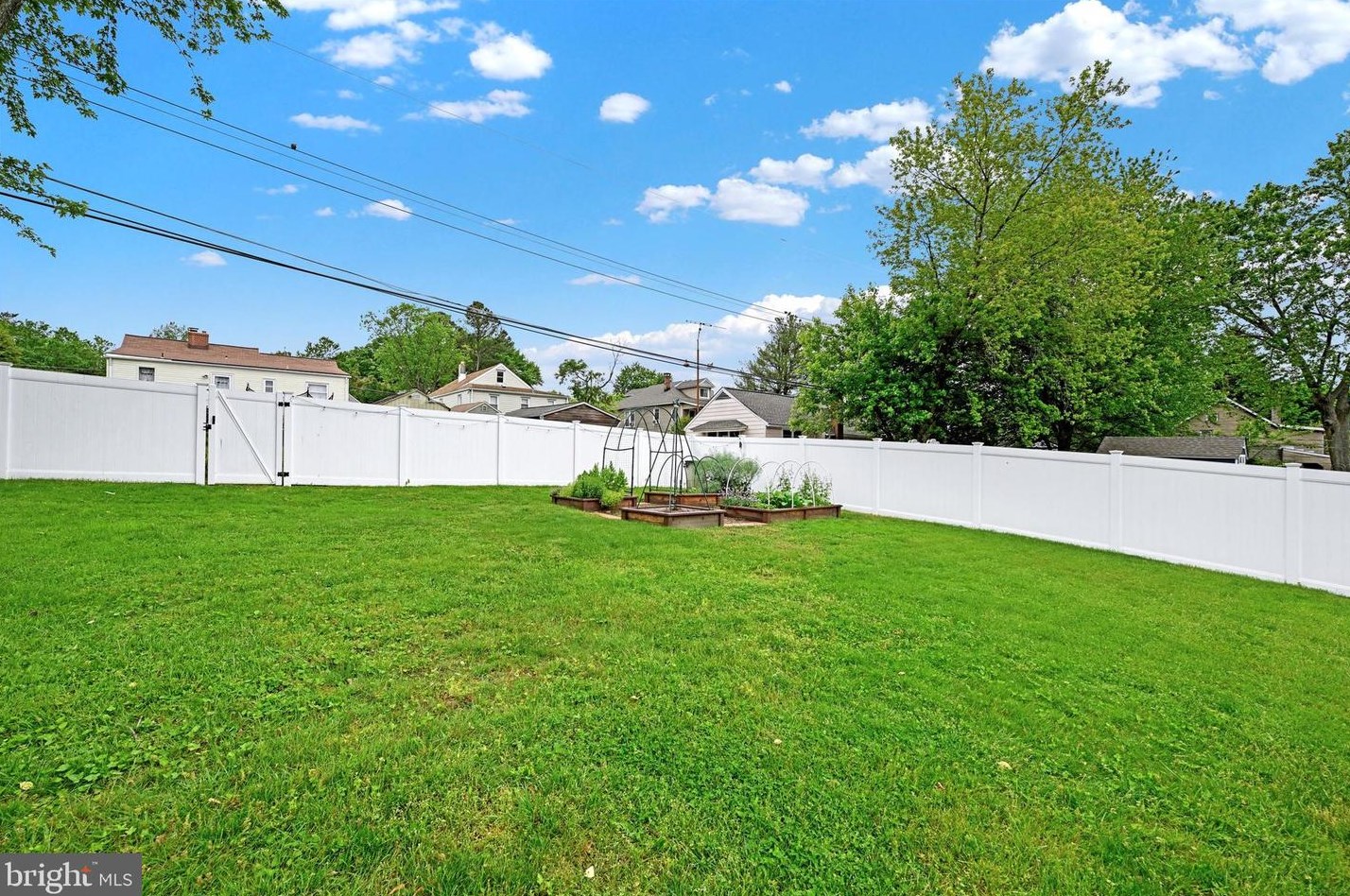 8710 Maravoss Ln, Baltimore MD  21234-4726 exterior