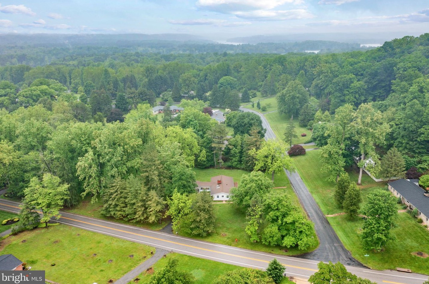 716 Seminary Ave, Baltimore MD  21286-1538 exterior