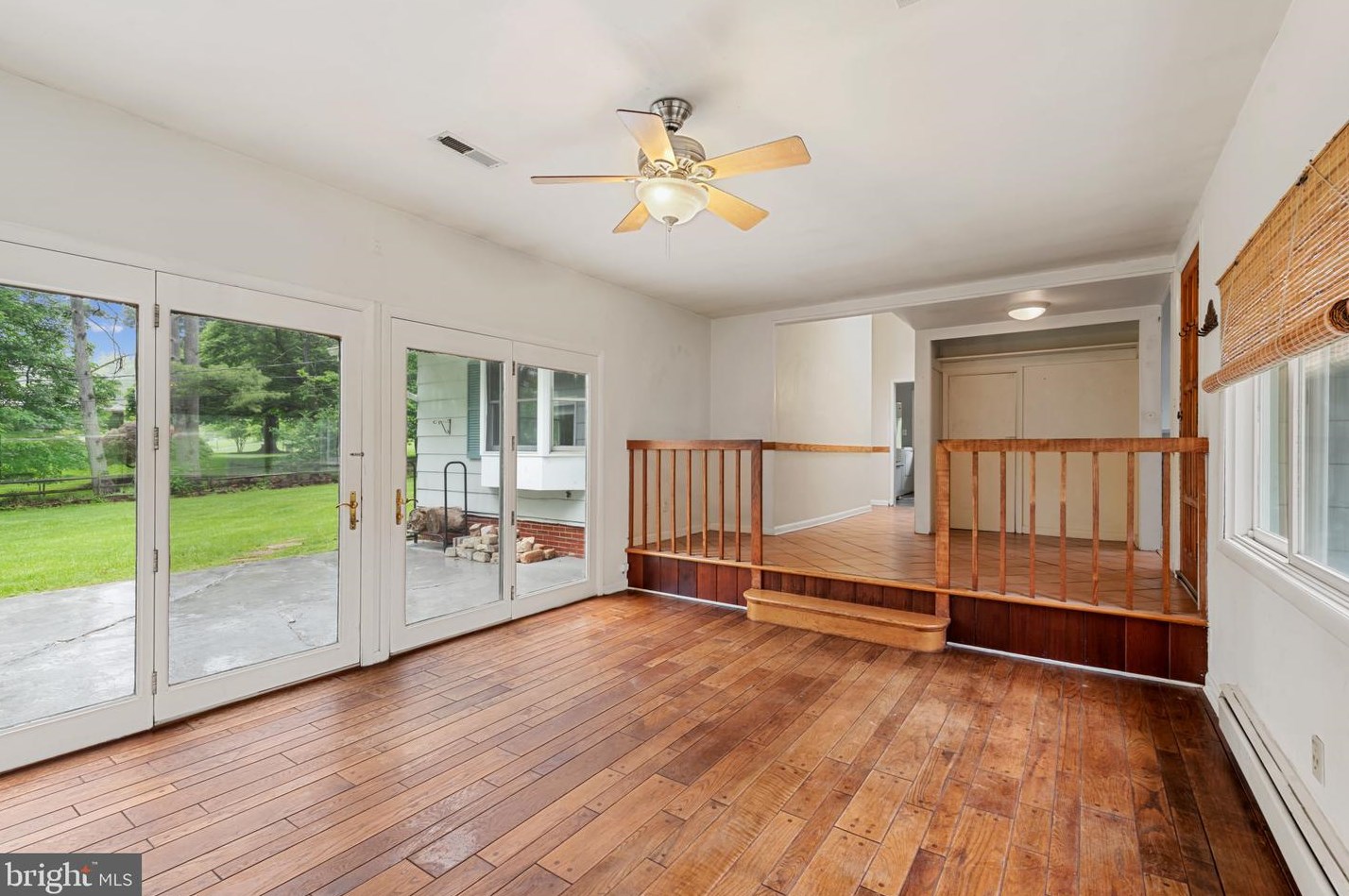 716 Seminary Ave, Baltimore MD  21286-1538 exterior