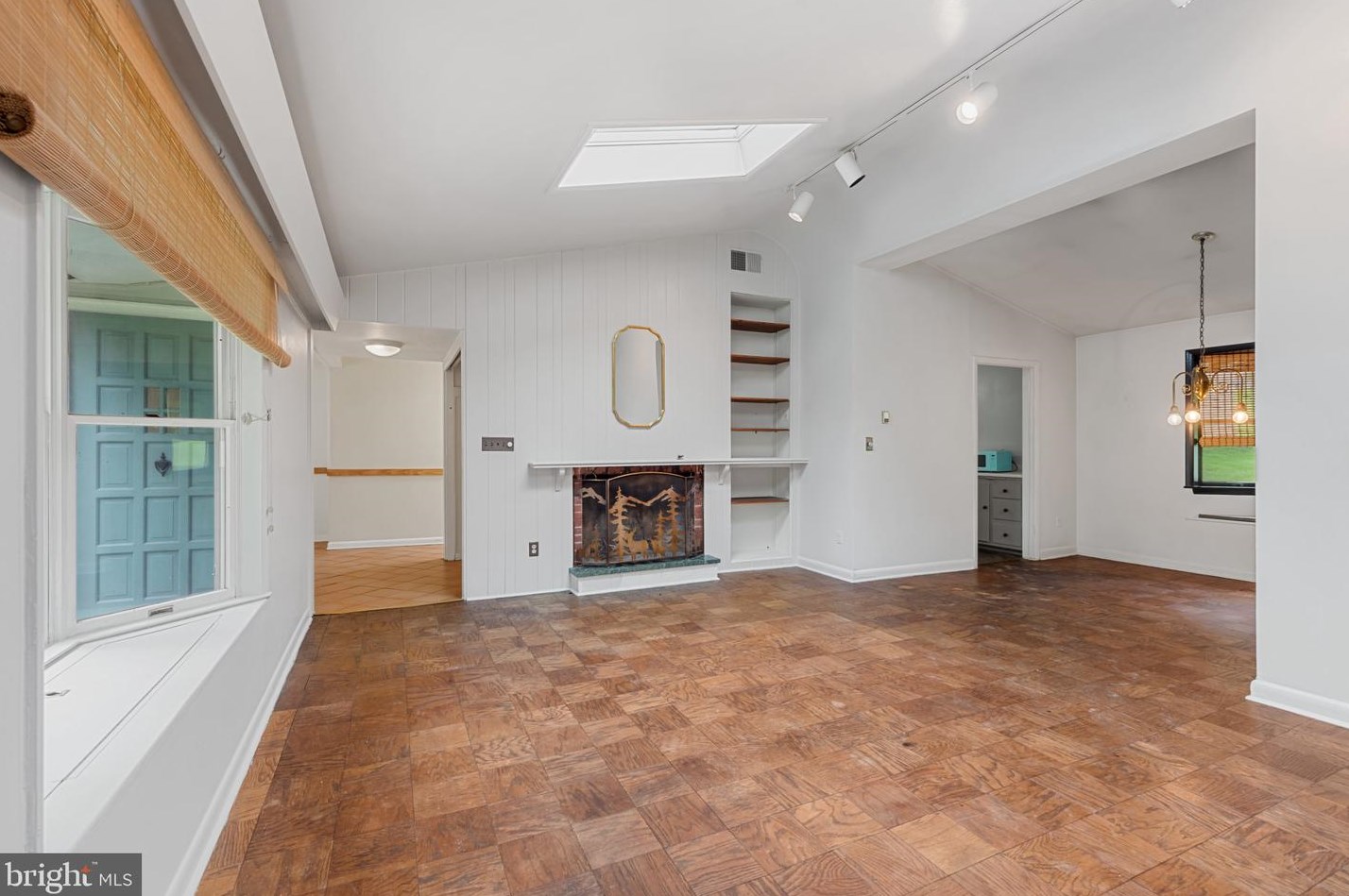 716 Seminary Ave, Baltimore MD  21286-1538 exterior