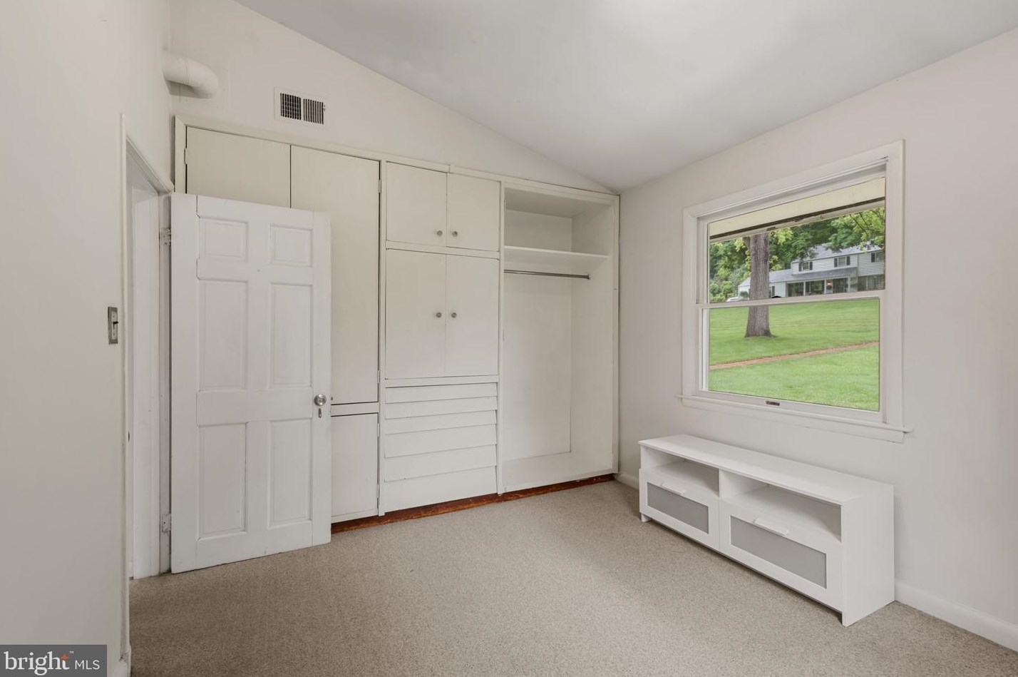 716 Seminary Ave, Baltimore MD  21286-1538 exterior