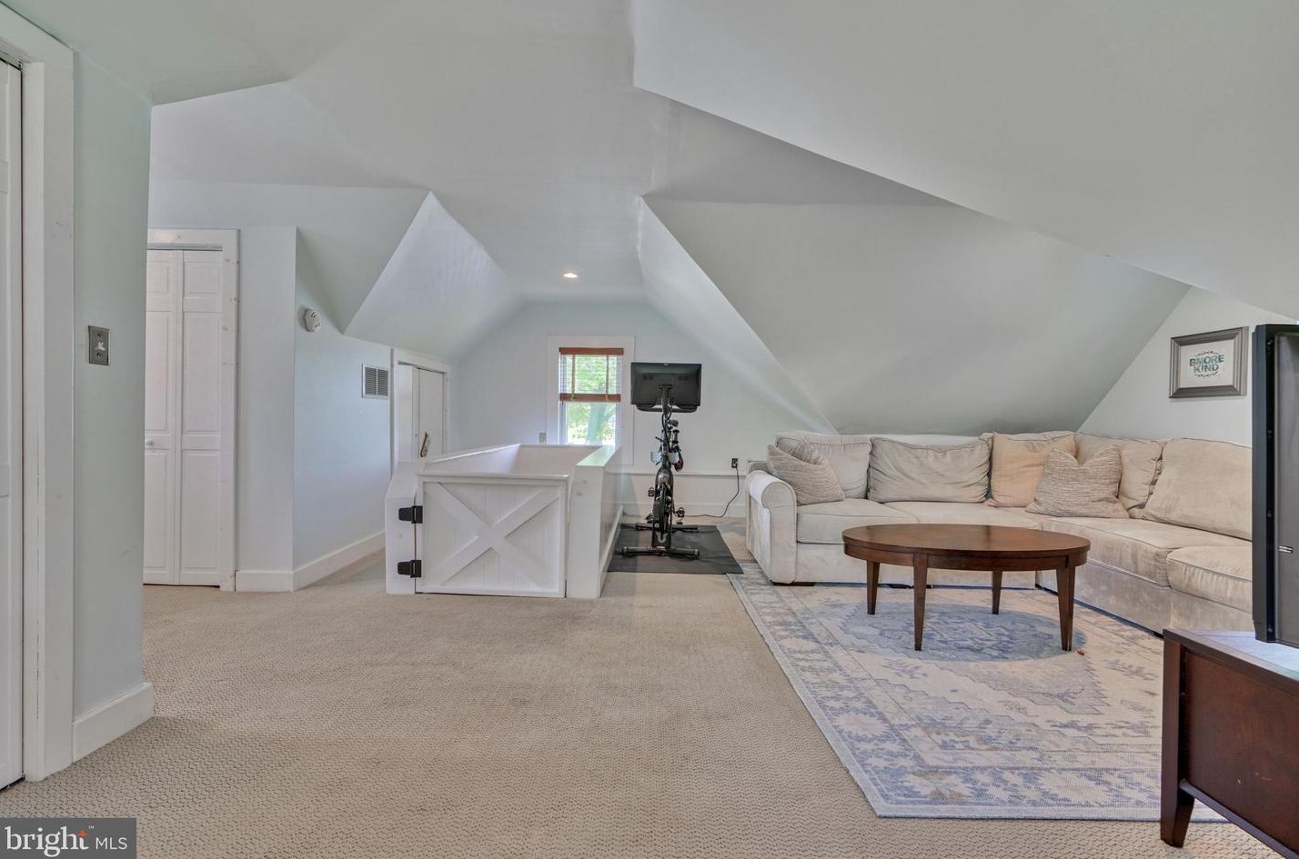 105 Burke Ave, Baltimore MD 21286-1118 exterior