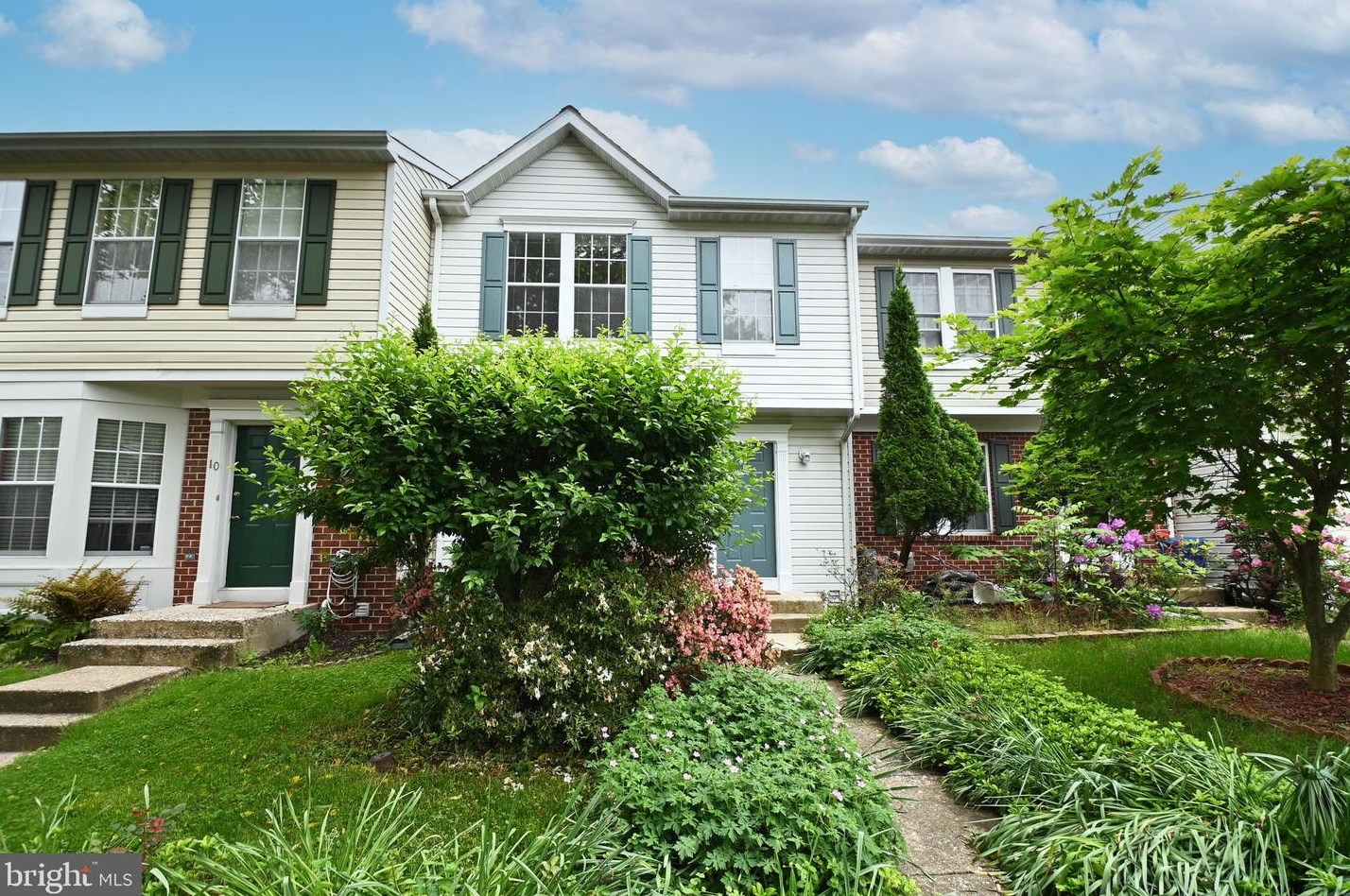 8 Deaven Ct, Baltimore, MD 21209-1764