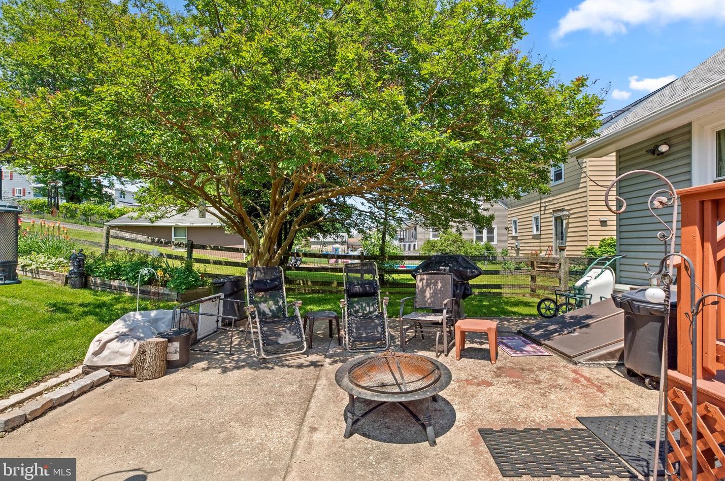 5576 Ashbourne Rd, Baltimore MD 21227-2814 exterior