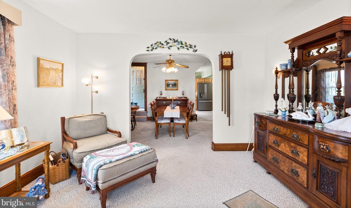 5576 Ashbourne Rd, Baltimore MD 21227-2814 exterior