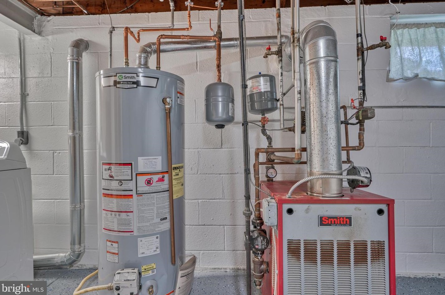 8808 Richmond Ave, Baltimore MD 21213-1145 exterior