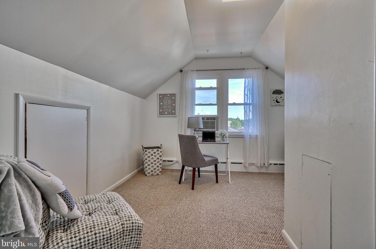 8808 Richmond Ave, Baltimore MD 21213-1145 exterior