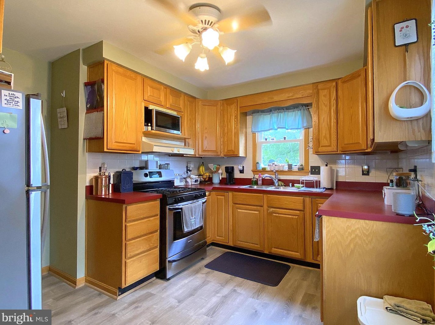 404 Taylor Ave, Baltimore MD 21228-2200 exterior