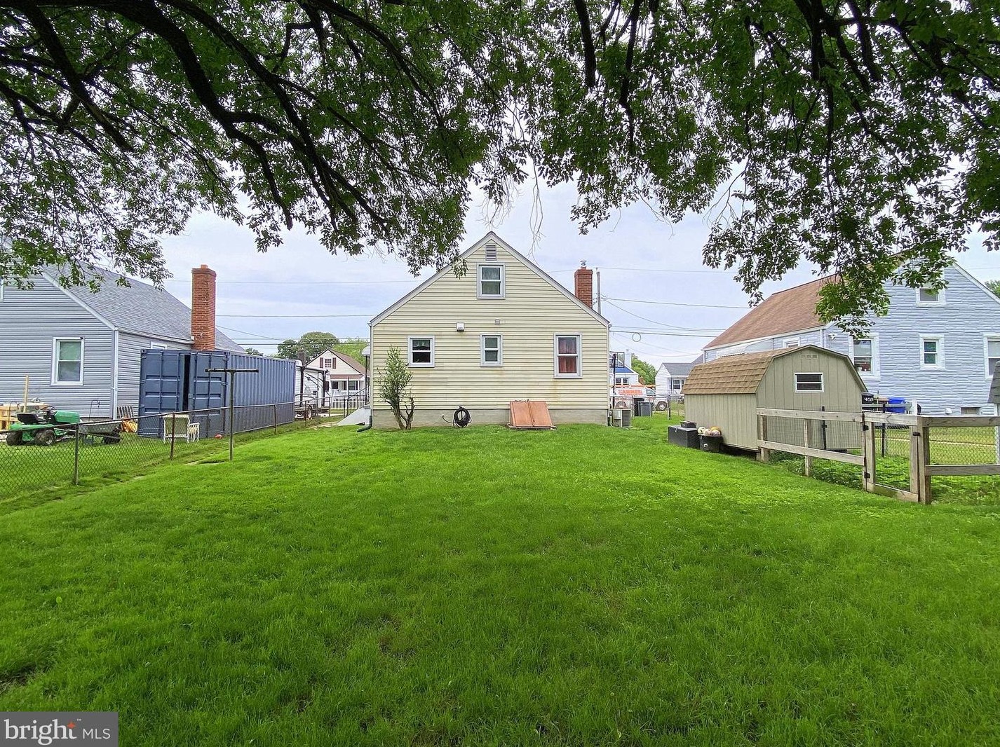 404 Taylor Ave, Baltimore MD 21228-2200 exterior