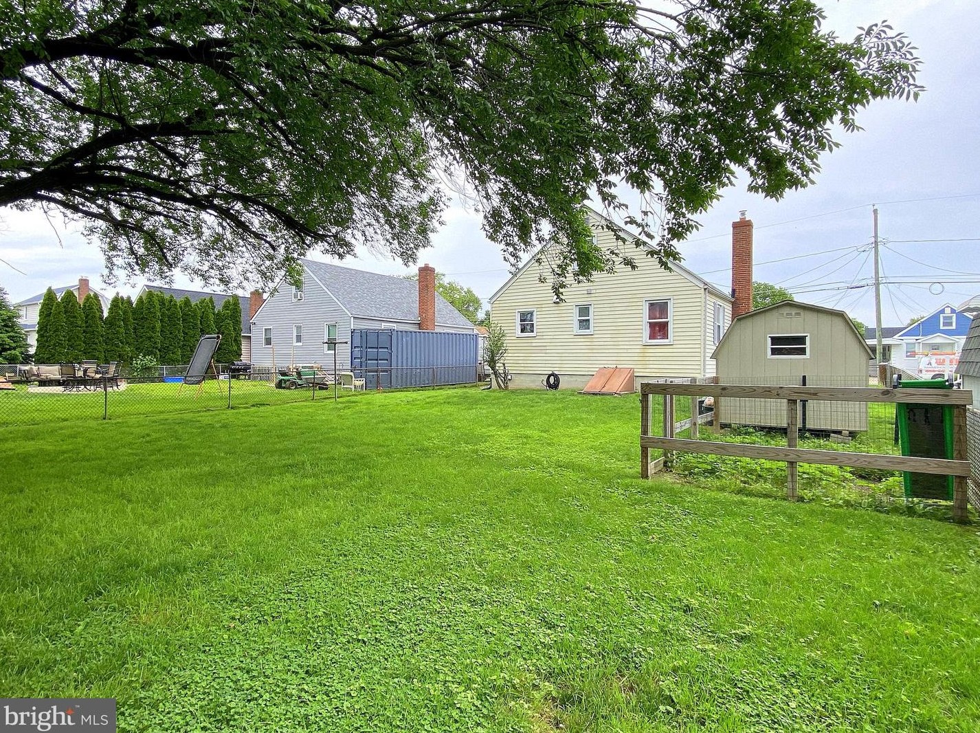 404 Taylor Ave, Baltimore MD 21228-2200 exterior