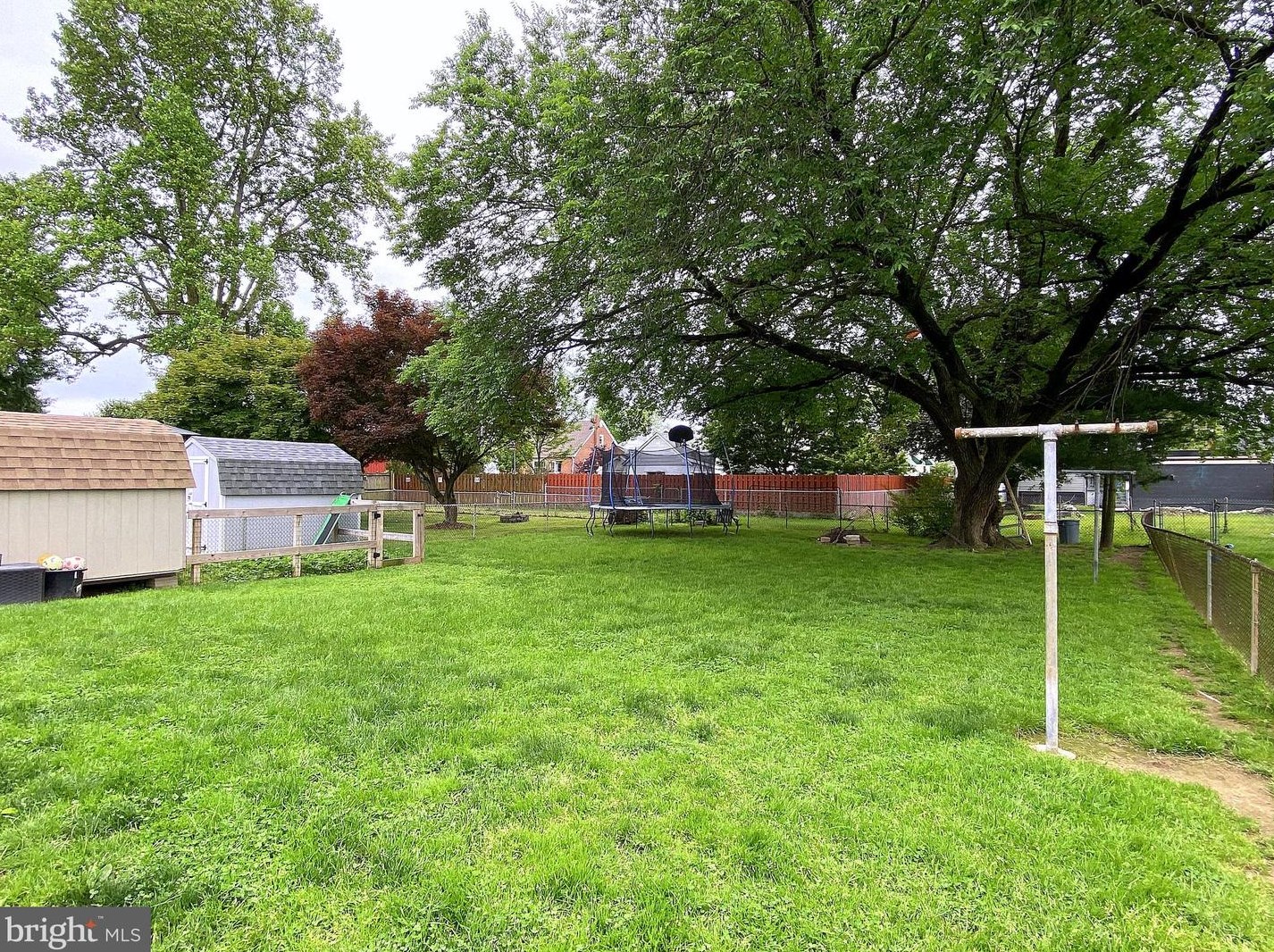 404 Taylor Ave, Baltimore MD 21228-2200 exterior