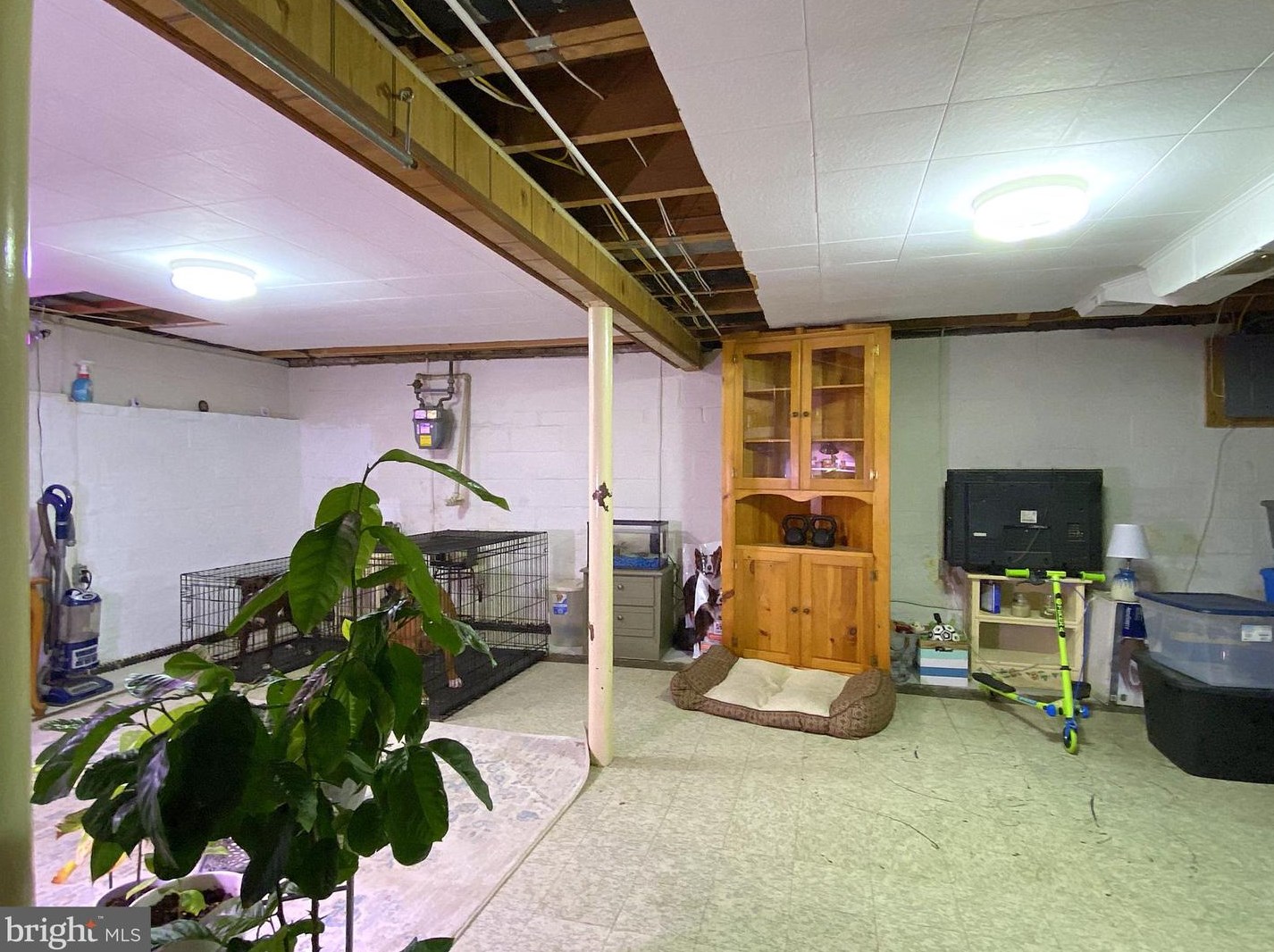 404 Taylor Ave, Baltimore MD 21228-2200 exterior