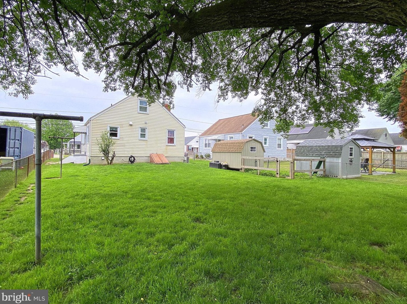 404 Taylor Ave, Baltimore MD 21228-2200 exterior