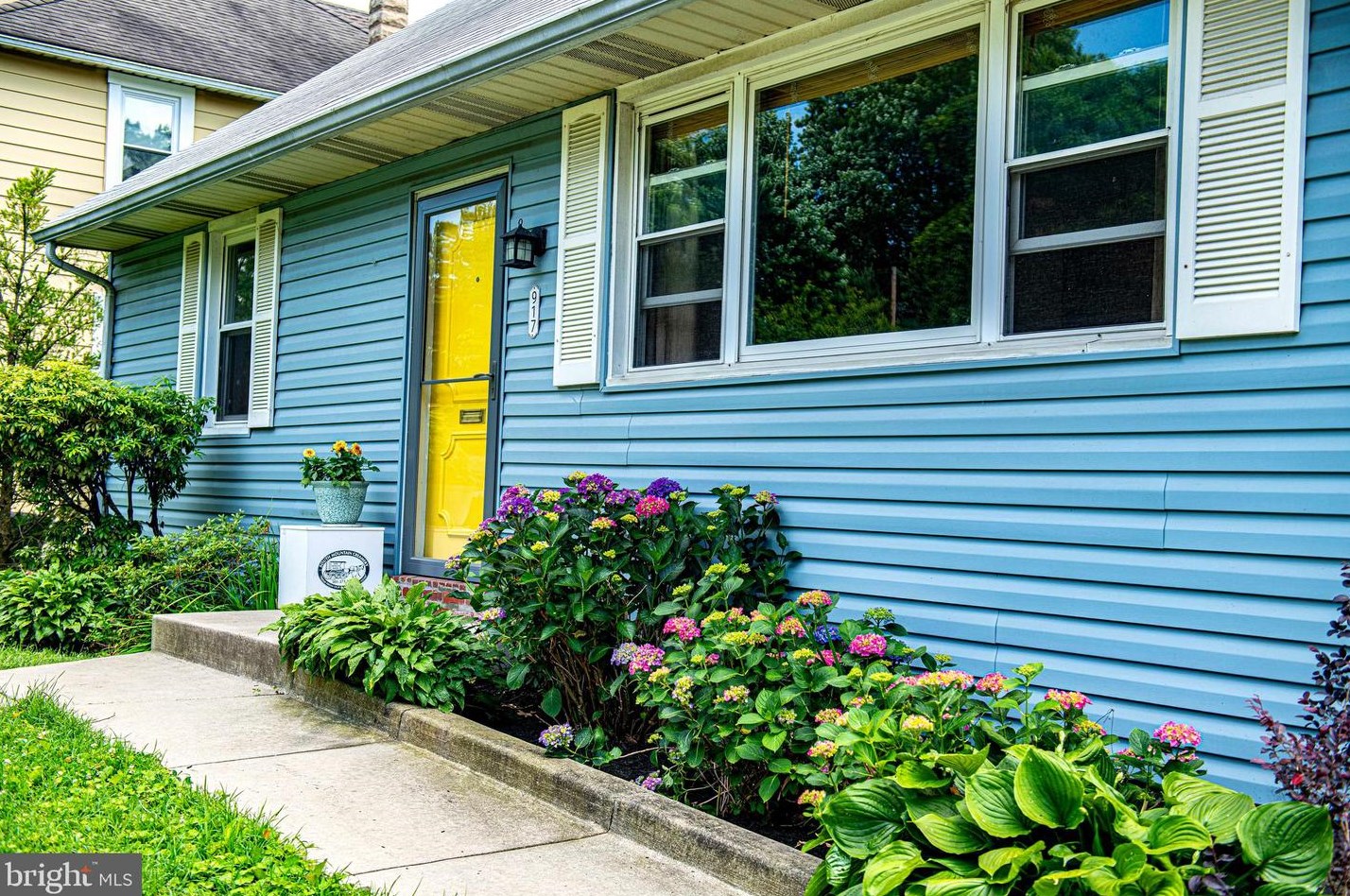 917 Arran Rd, Baltimore, MD 21239-1501