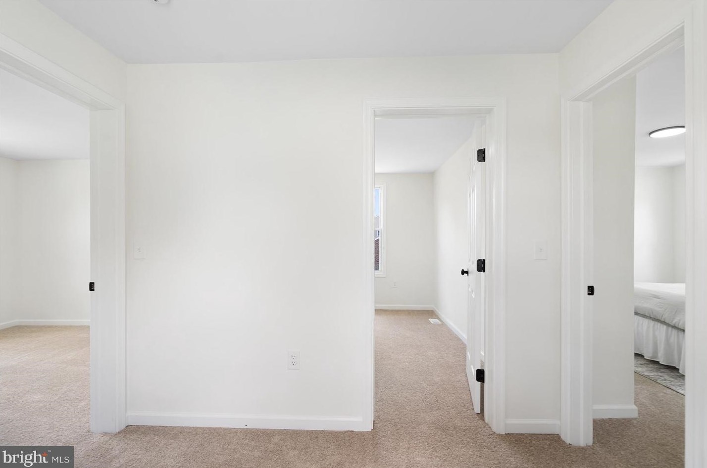 2816 New York Ave, Baltimore MD 21227-3727 exterior