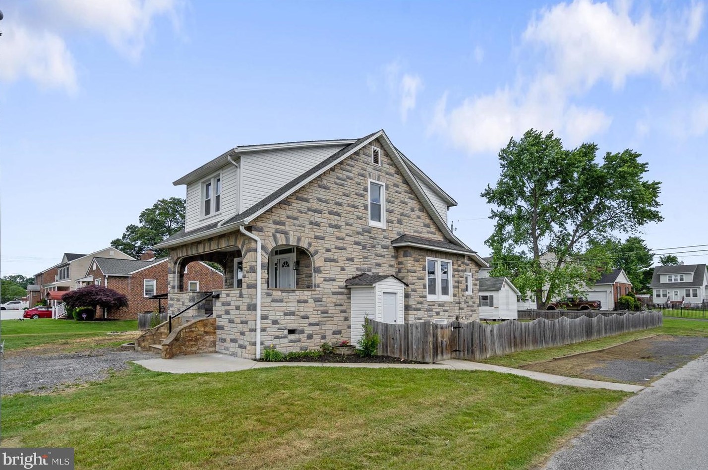 2816 New York Ave, Baltimore MD 21227-3727 exterior