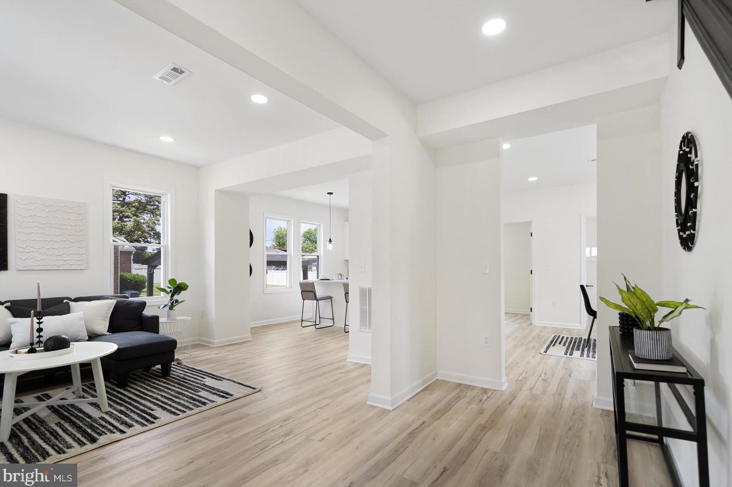 2816 New York Ave, Baltimore MD 21227-3727 exterior