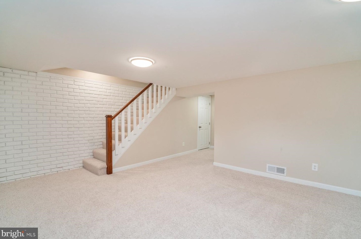 418 Stratford Rd, Baltimore MD  21228-1846 exterior