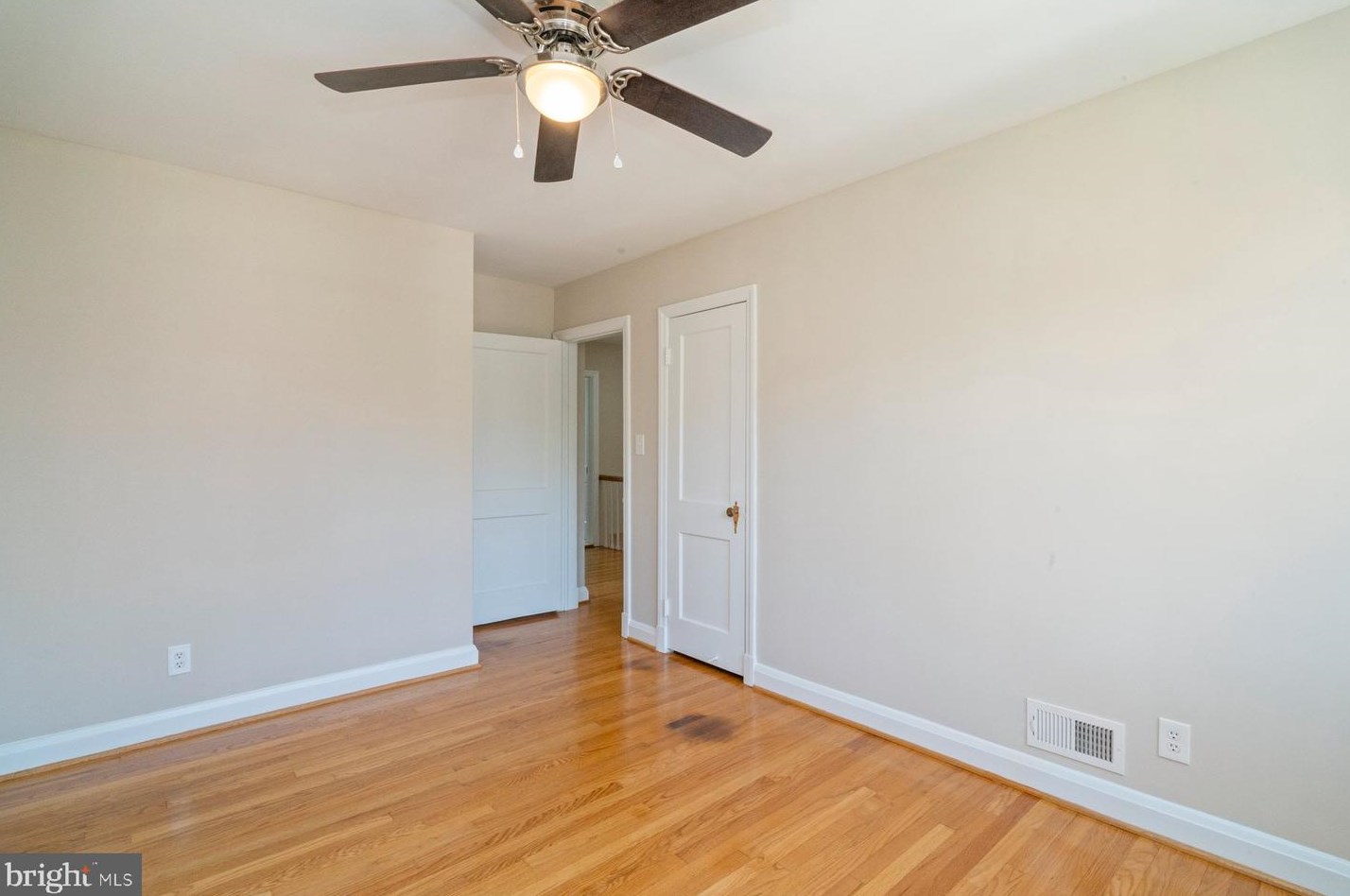 418 Stratford Rd, Baltimore MD  21228-1846 exterior