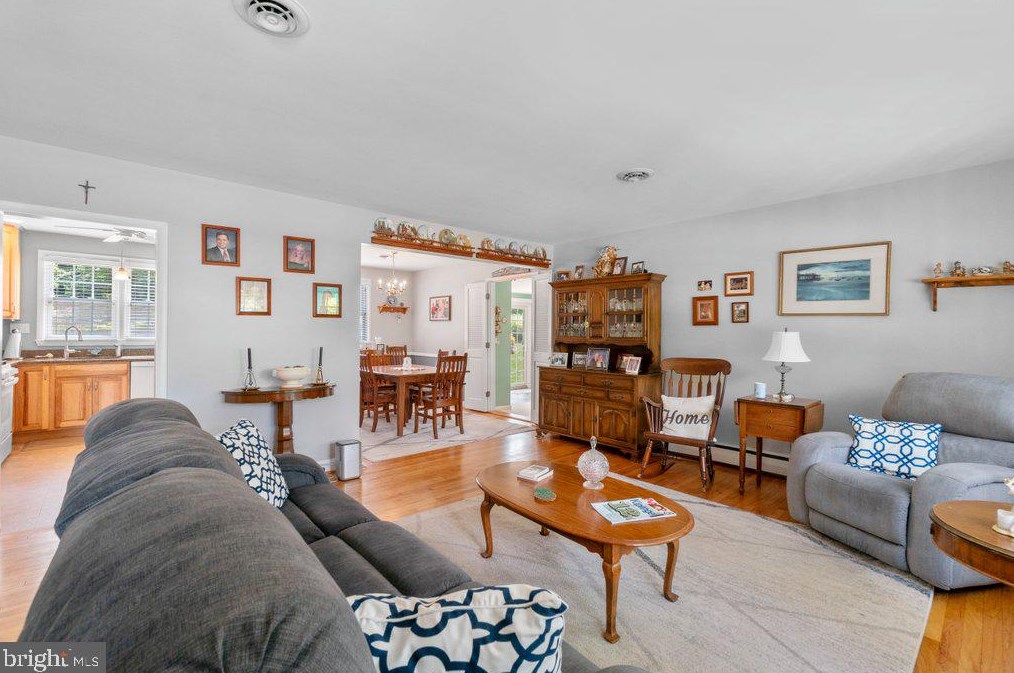 301 Roanoke Dr, Baltimore MD 21228-4243 exterior