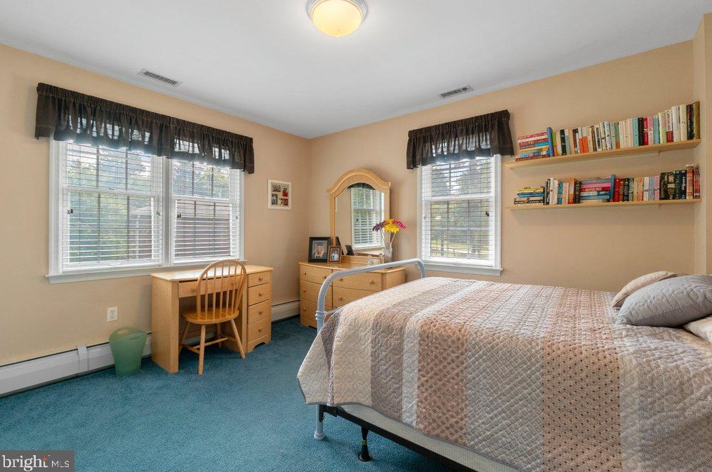 301 Roanoke Dr, Baltimore MD 21228-4243 exterior