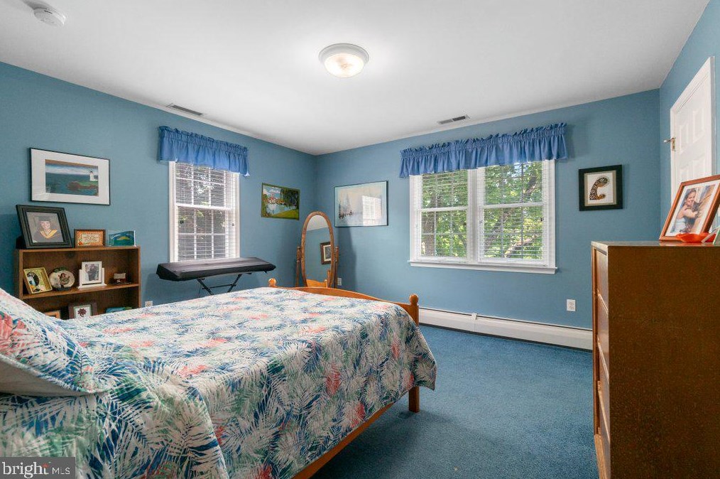 301 Roanoke Dr, Baltimore MD 21228-4243 exterior